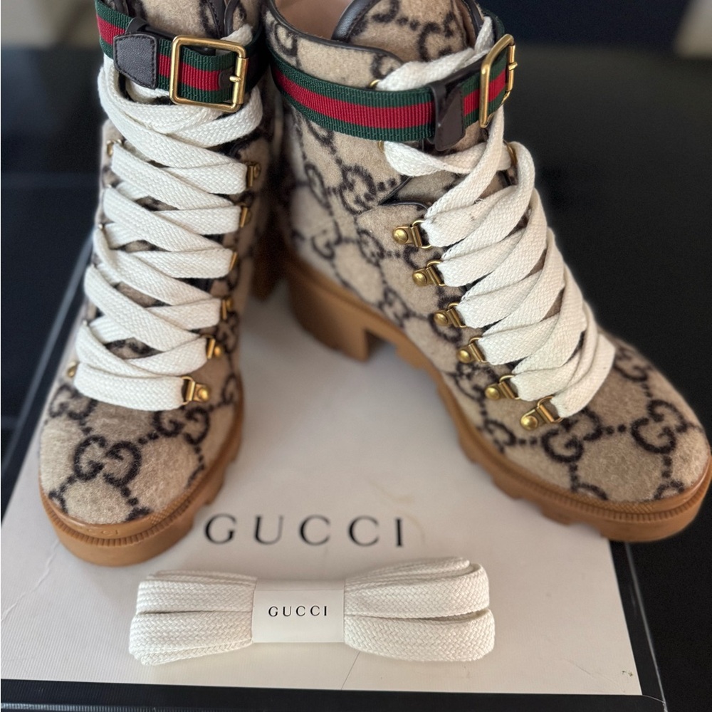 Gucci Cream and Brown Lace Up Boots with Hiking Style - Picture 6 of 6